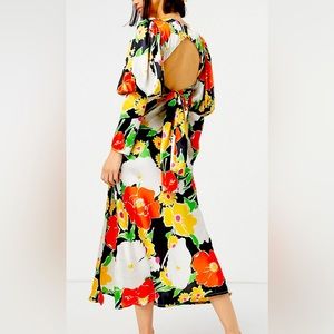 Asos Brand worn once! Beautiful dress great fit—US size 4, low back detail